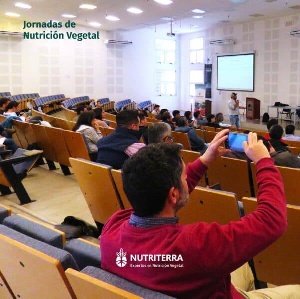Segunda Jornada de Nutrición Vegetal